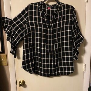 Vince Camuto Black and White Blouse with Flutter Sleeves